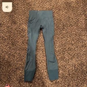Lululemon size 4 leggings